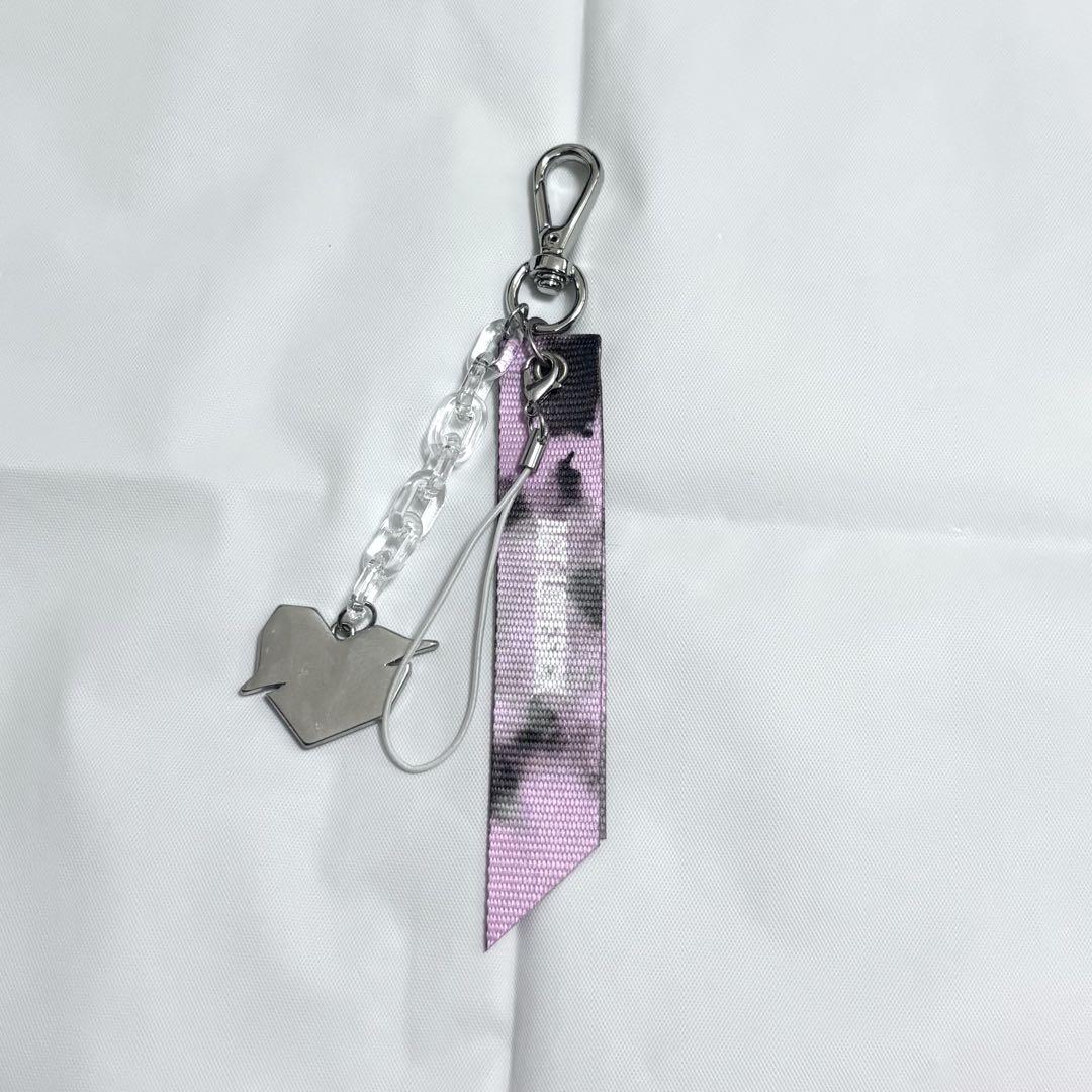 

[USED] TXT ACT:LOVESICK Key Ring Keychain