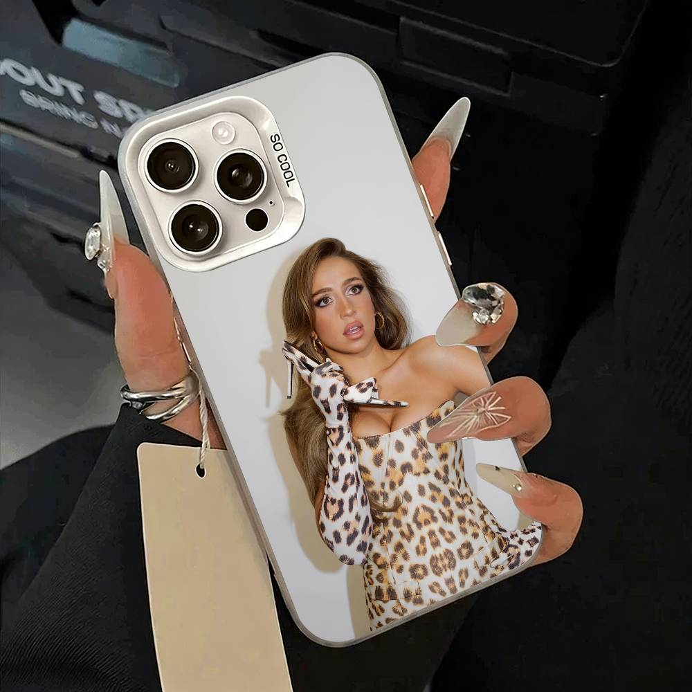 

New Generation Diva - T-Tate -McRae Phone Case For iPhone 17,16,15,14,13,12,11 Plus,Pro Max,XS,white silver phone case iPhone15pro