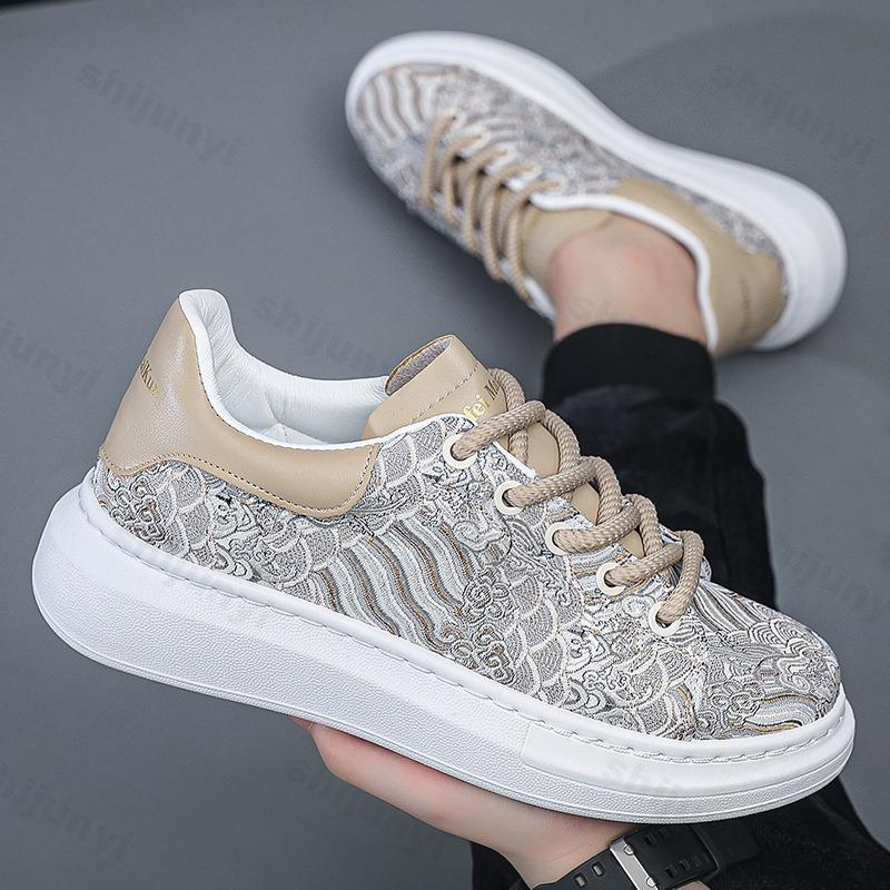 Fashion Men's Totem Print Designed Fashion Trend Casual Shoes 2025 Spring New Thick Soled Comfortable Breathable Sports Chunky sneakers