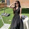 Black dress sleeveless design French temperament v-neck long dress Hepburn style skirt women's summer 2026 new