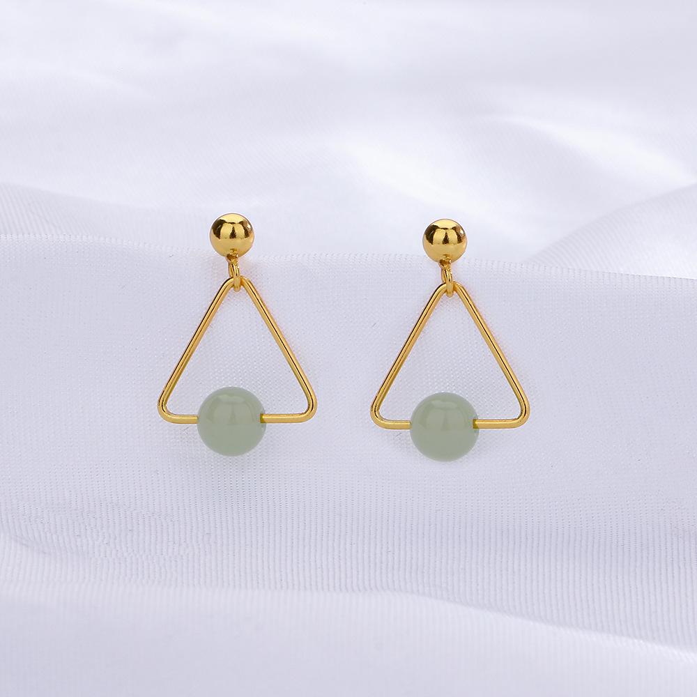 

Серьги треугольной формы из нефрита Хэтянь, нежные и свежие, простые и темпераментные, серьги с геометрическими элементами и круглыми бусинами из яшмы Хэтянь copper (with ear plugs)