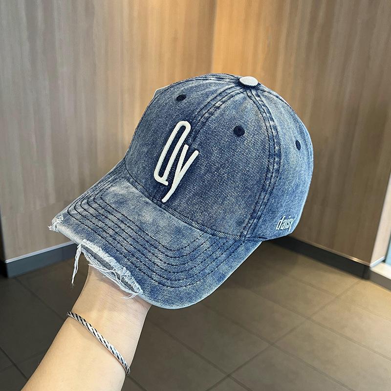 Retro and old washed baseball cap men's soft top ripped letter cap showing face small sunshade cowboy hat