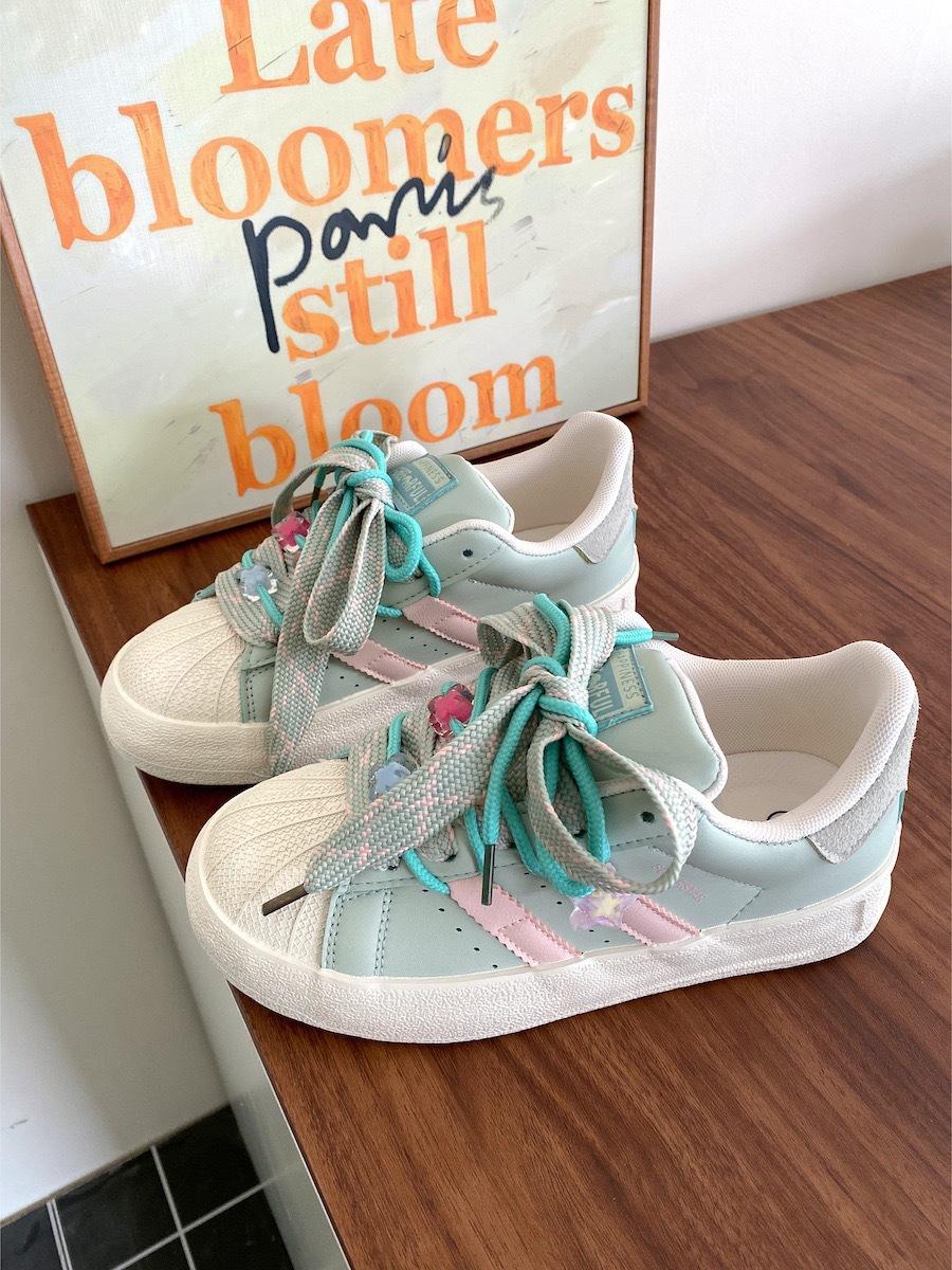 

2025 spring and autumn new thick-soled shell head board shoes women s niche non-collision bread shoes ins trendy versatile little white shoes 40