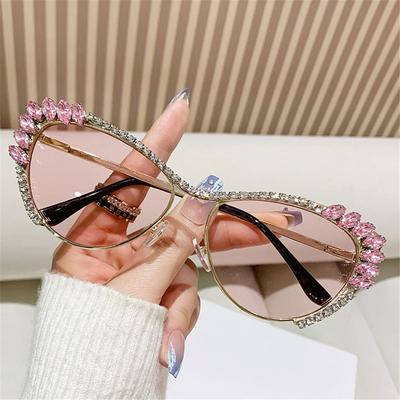 Retro Jeweled Frame Diamond Sunglasses Oversized Y2K Cat Eye Rhinestone Sunglasses Costume Party Glasses for Women & Men