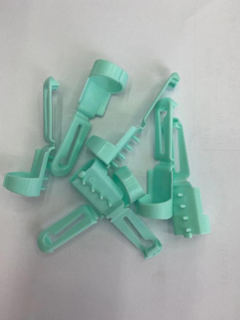 4Pcs/Set Finger Splitter Knitting Thimble Crafts Ring Type Knitting Tools Finger Wear Yarn Spring Guides Plastic Needle Thimble