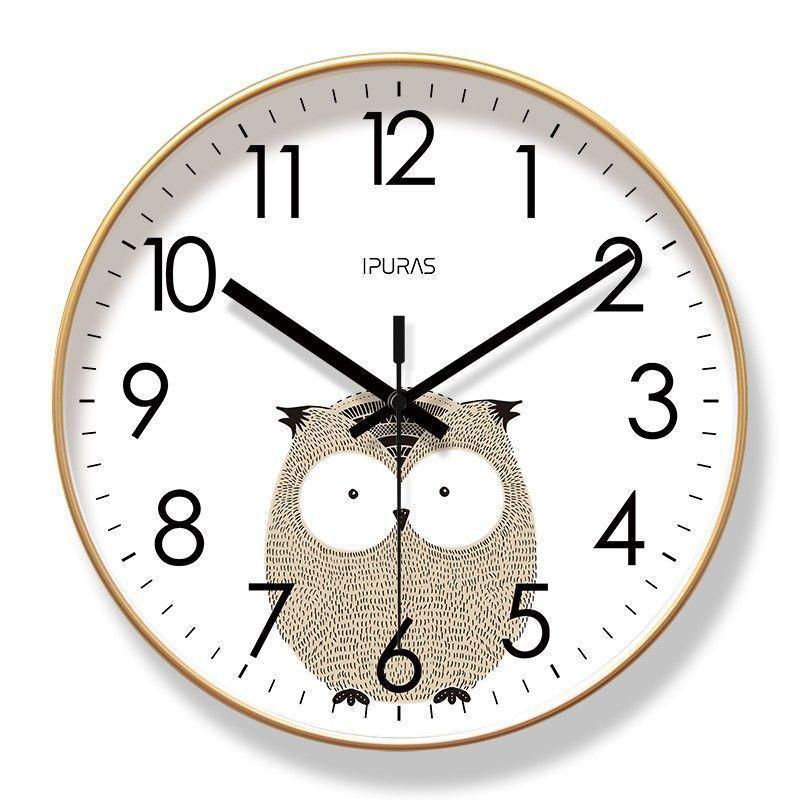 

Гостиная украшена очень милыми, бесшумными, скандинавскими, свежими и простыми часами. Это модные, бесшумные настенные часы и кварцевые часы 25×25cm