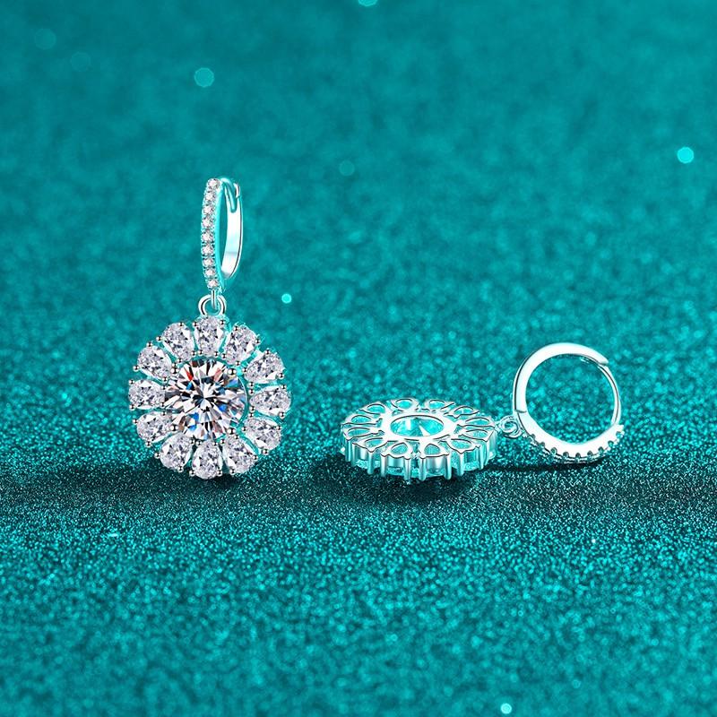 Elegant Sunflower Moissanite Stud Earrings Women Sterling Lightweight Luxury Party Jewelry