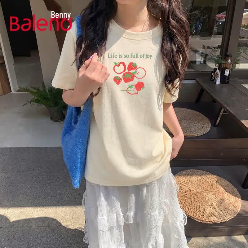 Baleno Women s Strawberry Print Short Sleeve T-Shirt S