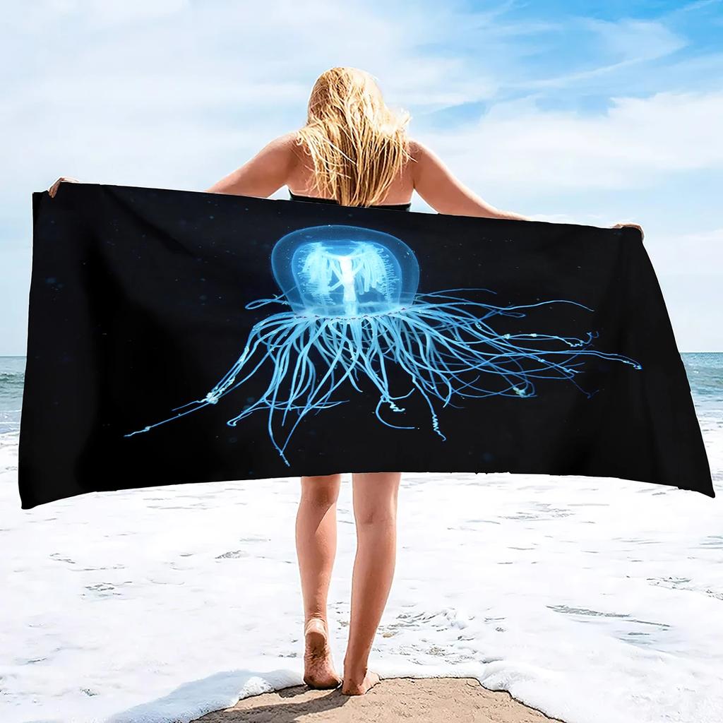 Jellyfish Printed Soft Beach Towels Super Absorbent, Quick Dry Decorative Pool Towels Lightweight Compact Beach Accessories