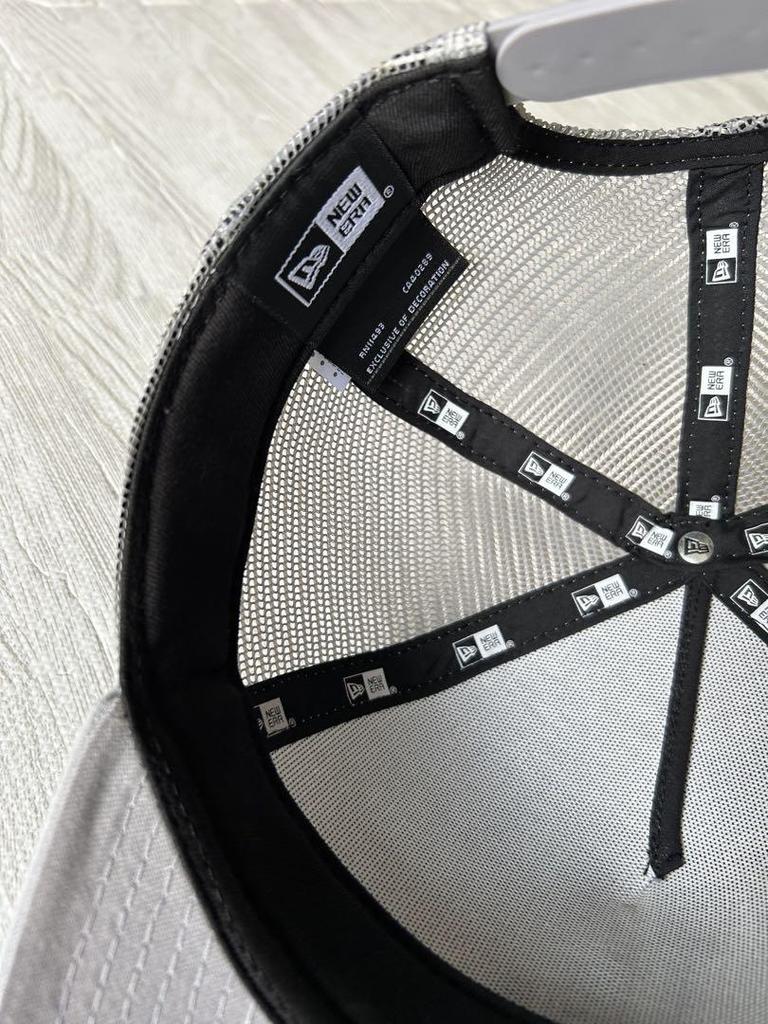 [USED] NEW ERA New Era Cap Gray White Custom