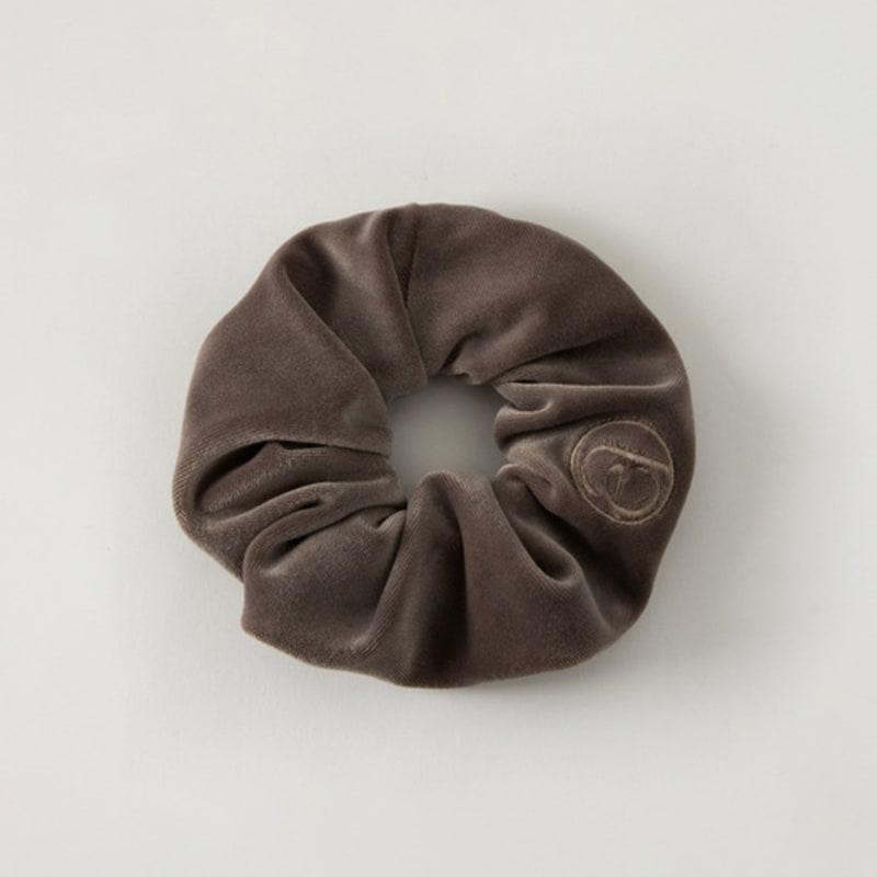 EAAH VELVET SCRUNCHIE (4 Colors)