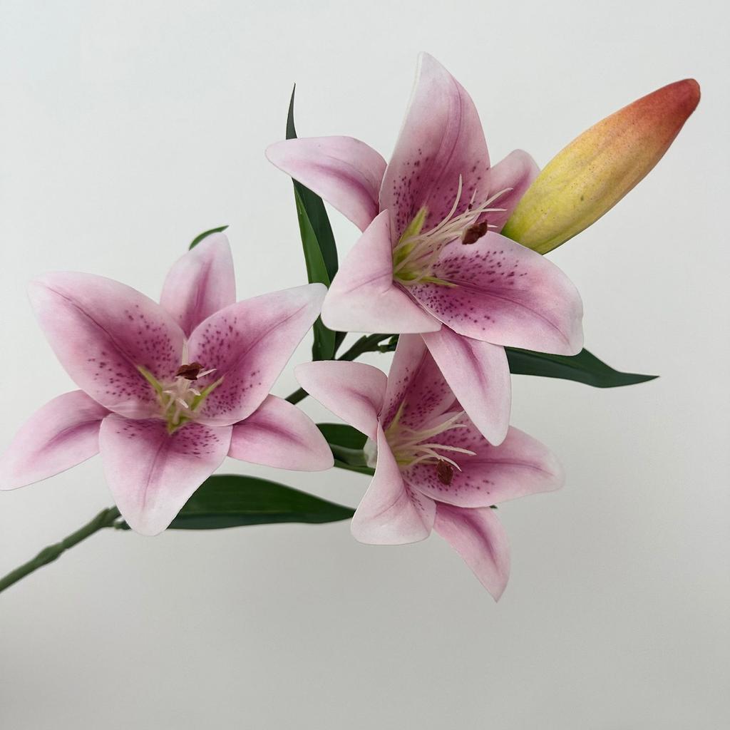 5PCS Artificial Lily Flower Branch Realistic Looking 3D Printed 3 Heads Lily Plant for Wedding Floral Decoration