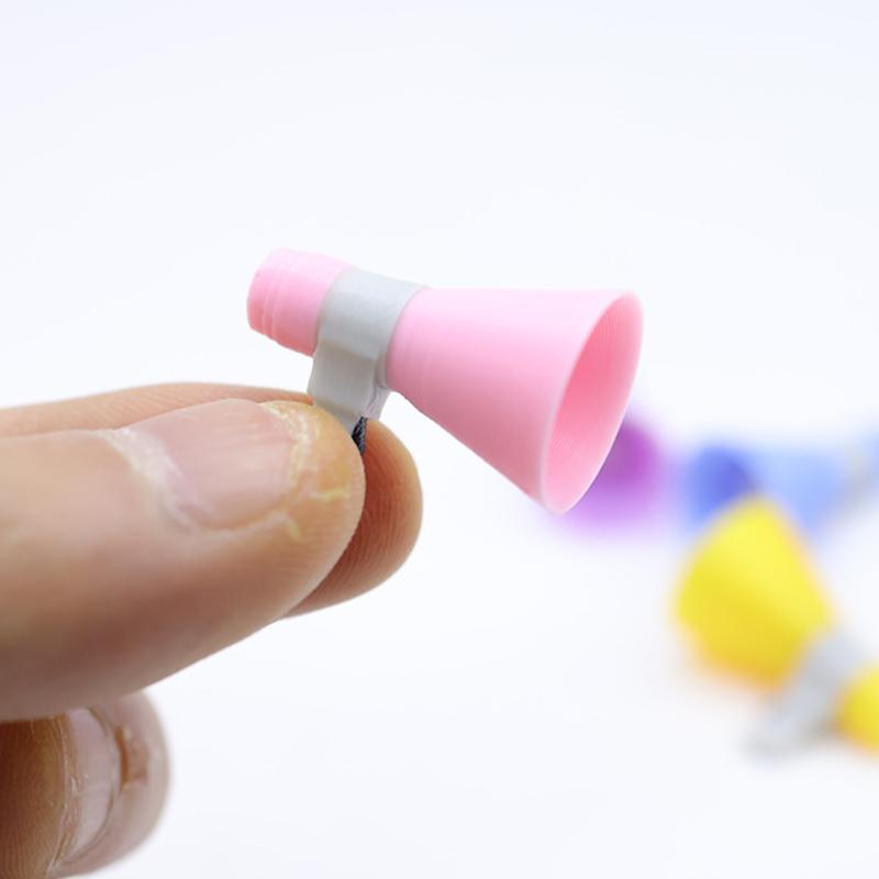 2 szt. 1/12 Domek dla lalek Ręczny megafon Model Akcesoria do dekoracji mikro scenek w domku dla lalek Zabawki do zabawy w udawanie dla dzieci