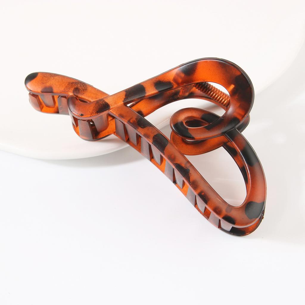 Frosted Love Clip Letter Hairpin Fashionable High-end Niche Hair Shark Clip Hair Accessories