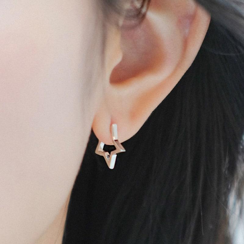 oooho Star One Touch Earrings