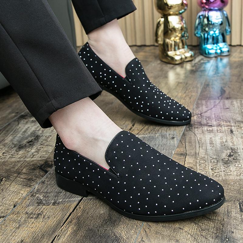 Mode Heißer Verkauf Handgefertigte Herren Slipper Outdoor Herrenschuhe für Hochzeit Designer Lederschuhe Luxusmarke Herren Flats Freizeit Schuhe