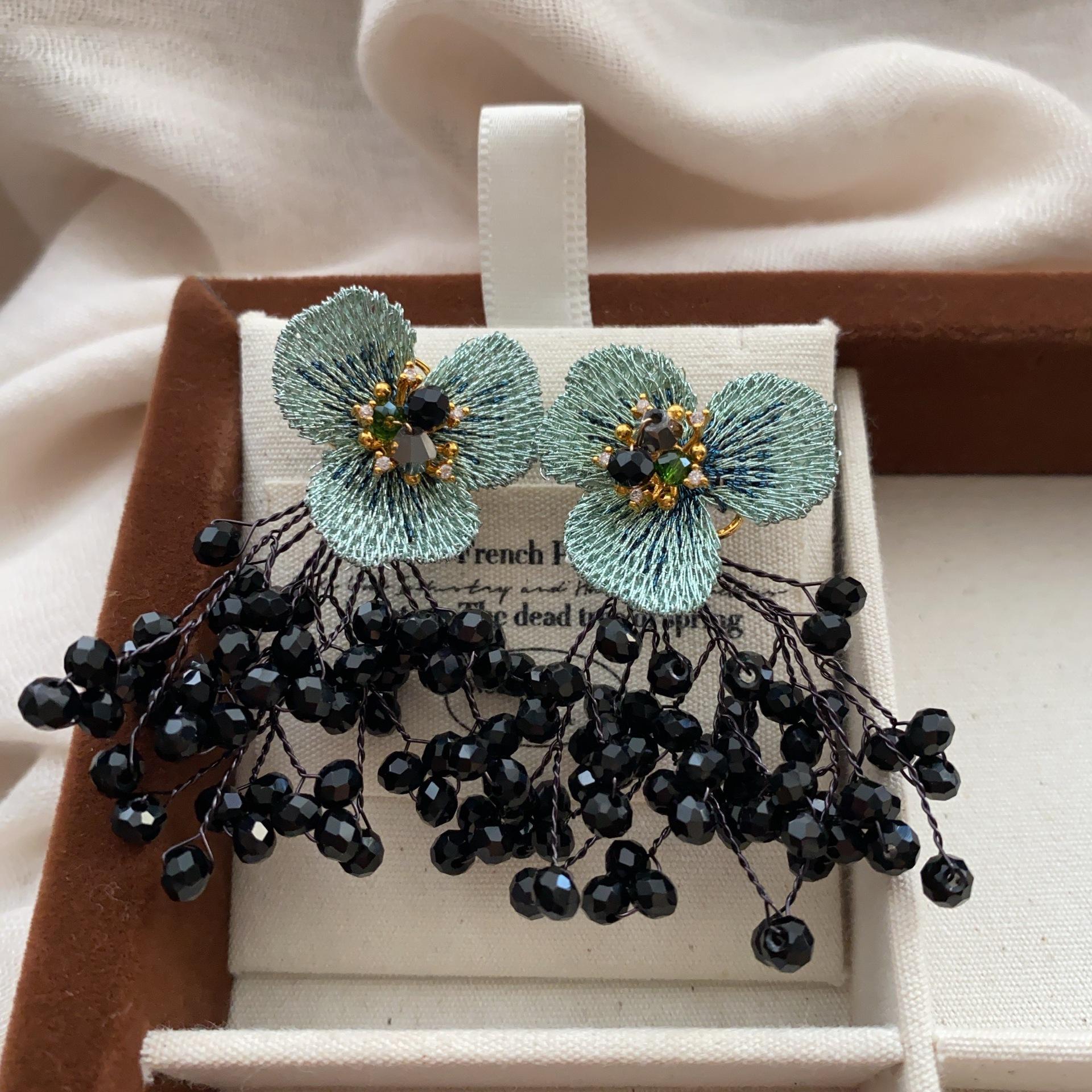 

Silk thread handmade embroidery petals fringed earrings earrings crystal bright artistic elegance exquisite