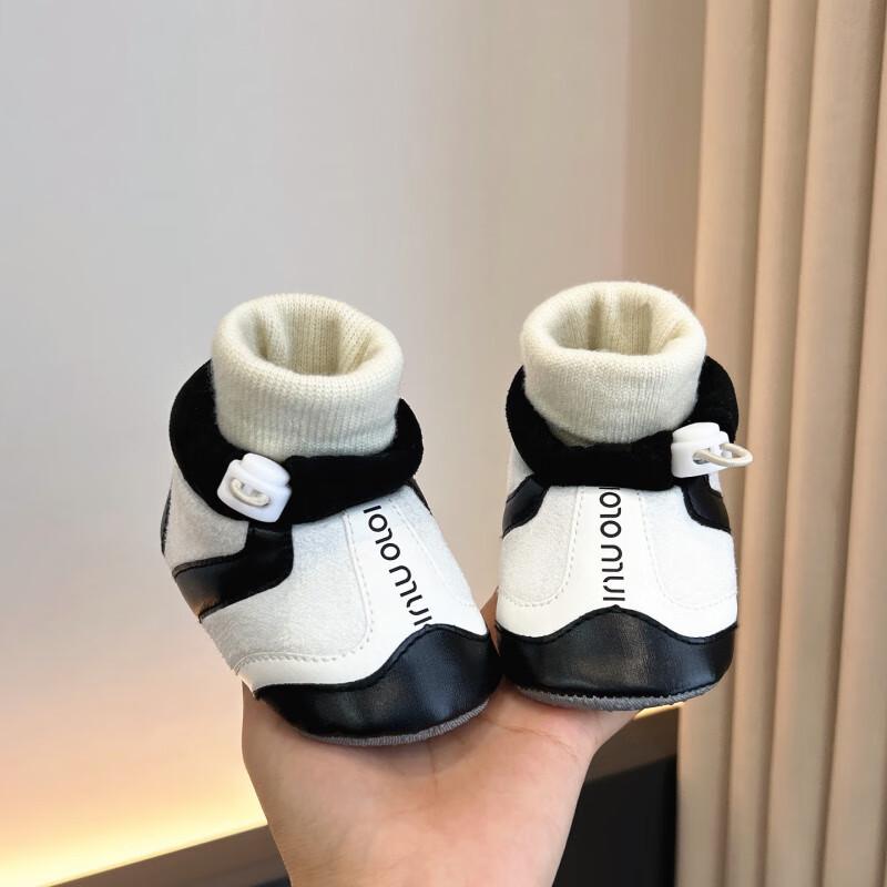 Non-Slip Baby Pre-Walker Shoes for 0-1 Year Olds - Soft Bottom, Spring/Autumn, Secure Fit for Newborns & 3-6 Month Boys & Girls