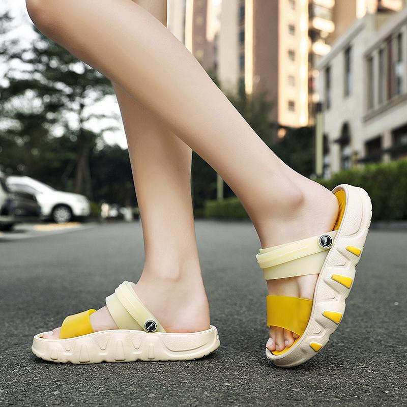 Women Yellow Summer Sandals Rubber Jelly Shoes Non Slip Comfort Men Slipper And Sandal Hot Sale Beach Shoes Indoor Slides