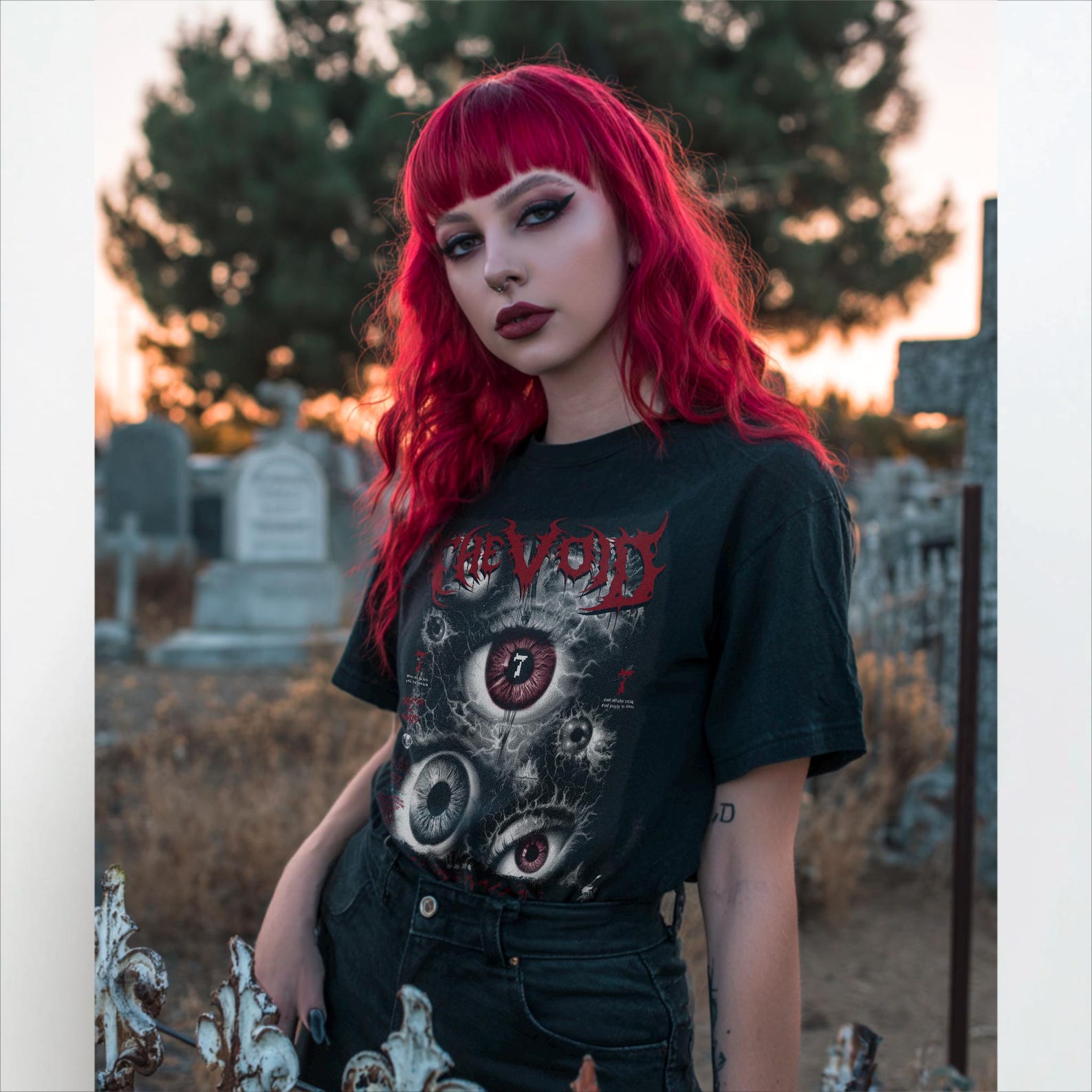 Red The Void Metalcore Tee: Gothic Japanese Text Graphic T-Shirt S
