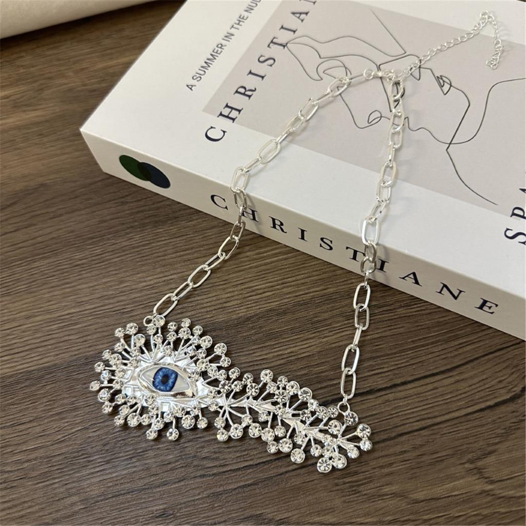 Tooxika French Paris Style Personality Burst Eyes Full Of Diamonds Necklace Light Luxury Senior Sense Of Fashion Runway Collarbone Chain For Women
