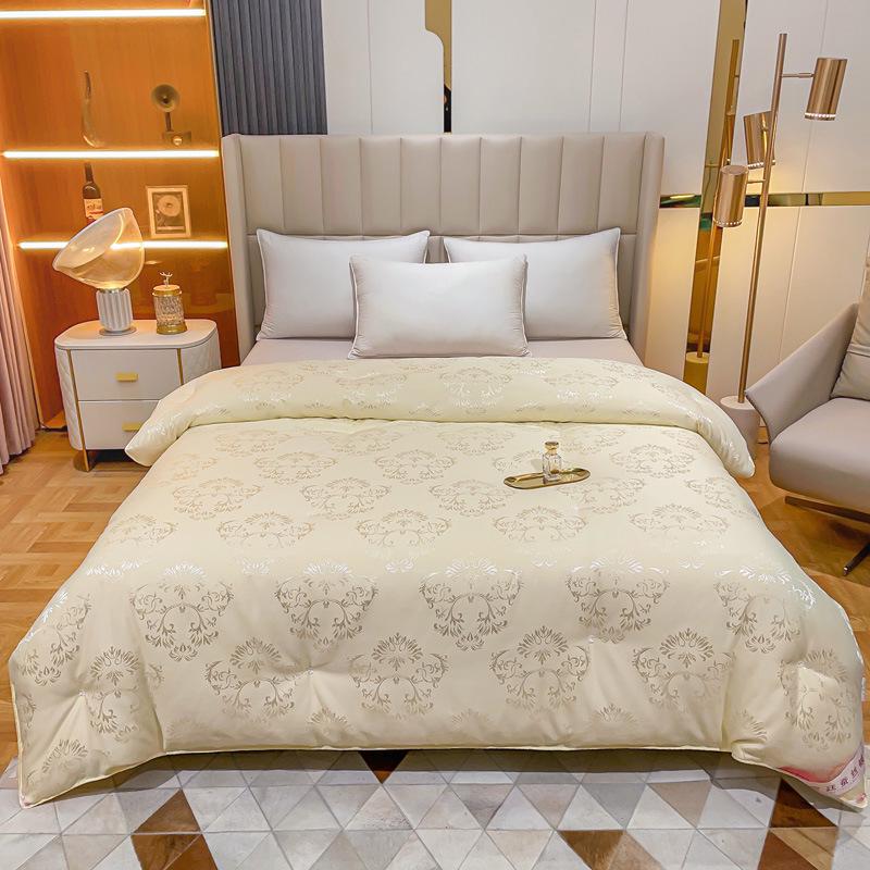 Pure Cotton & Mulberry Silk Jacquard Quilt - All-Season, Spring, Autumn, Winter, Mother-Child Gift Quilt