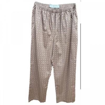Alt giyim (Kadın) – Pantalon ve Kapriler