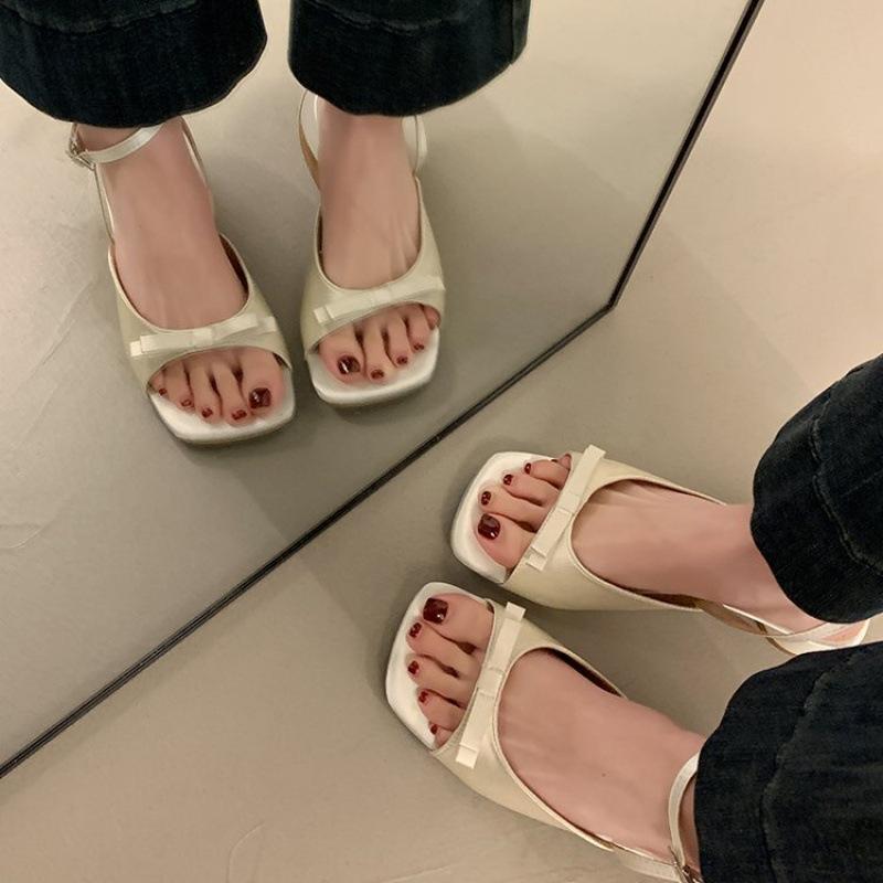 

Французские босоножки на толстом каблуке серебристые с тонкими ремешками туфельки феи 2025 новый летний сезон с юбкой бант римские туфли 39 абрикосовый