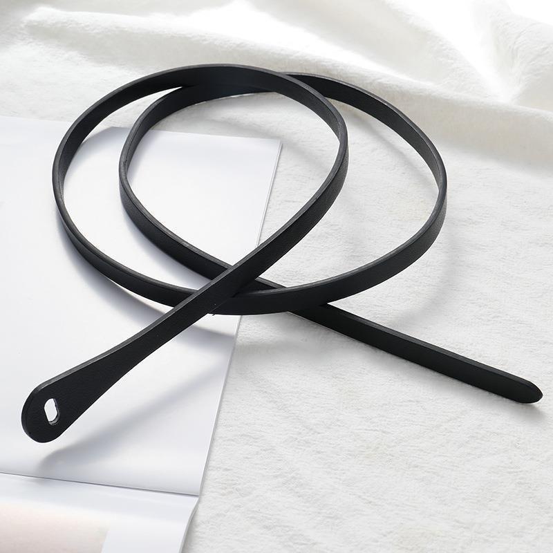 Ceinture fine rétro nouée sans perforation: Accessoire Décoratif en Cuir pour Femmes pour Jeans & Robes.