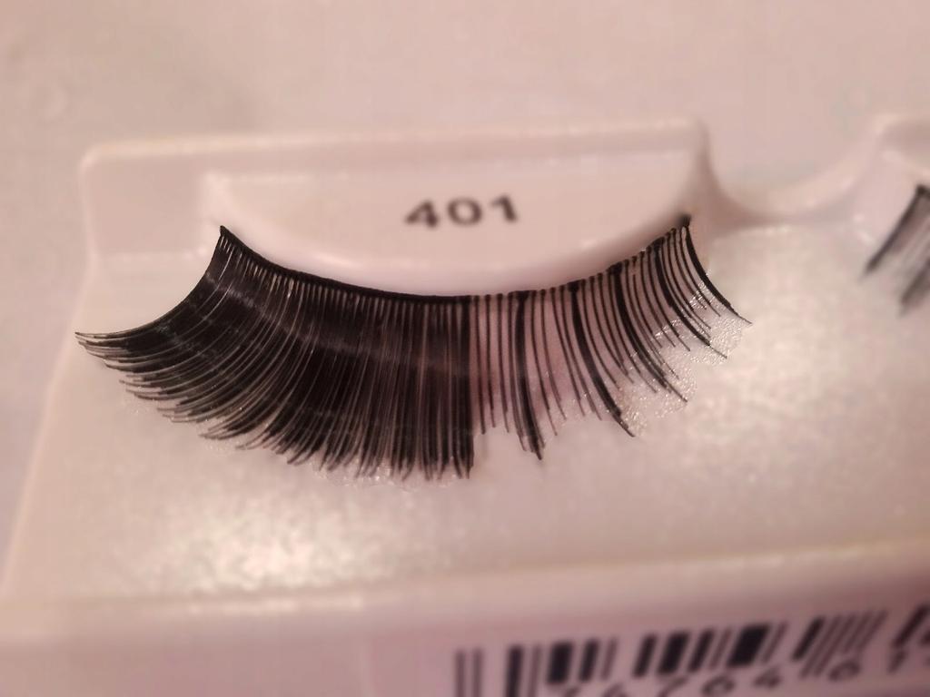 Sztuczne rzęsy Edgy Black Ardell 401