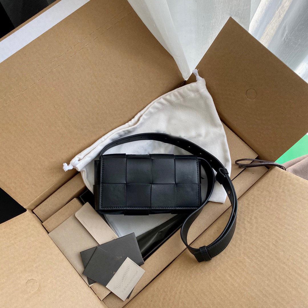 

Трендовая мини-сумка-мессенджер из плетеной коровьей кожи для ношения на поясе и через плечо - Унисекс