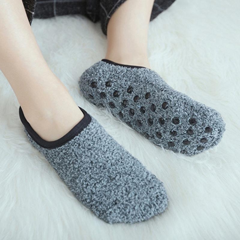Grip Fuzzy Socks for Women Thick Warm Slipper Socks Soft Fuzzy Hospital Socks with Grip Soft Home Sleeping Socks