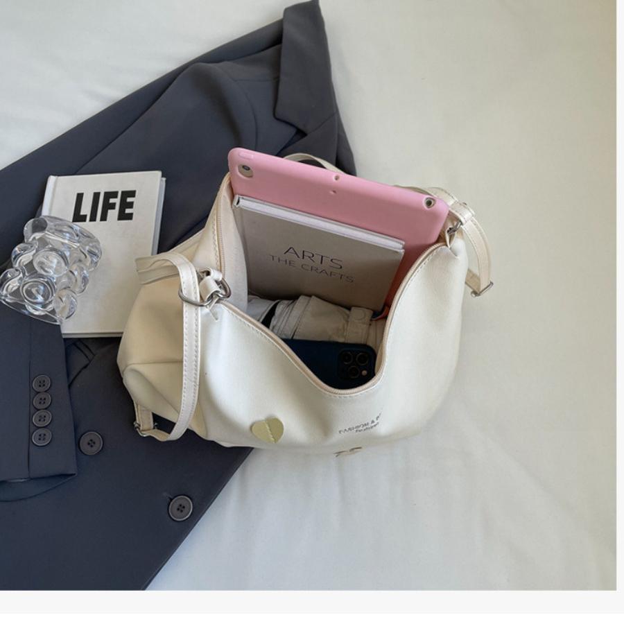Cute Heart Shaped Tote Bag for Women Large Capacity Soft Faux Leather Shoulder Handbag KTB