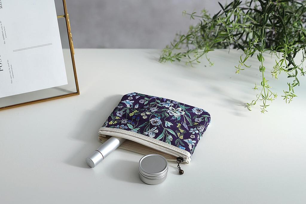 DDintex FLORET LONDON Taschentuchtasche 02, Megumi, Marineblau, 13,5 x 11cm [Liberty Print]