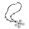 Statement Textured Flower Necklace Floral Shape Neckchain Adjustable Clavicle Chain Elegant Blossom Jewelry for Weddings