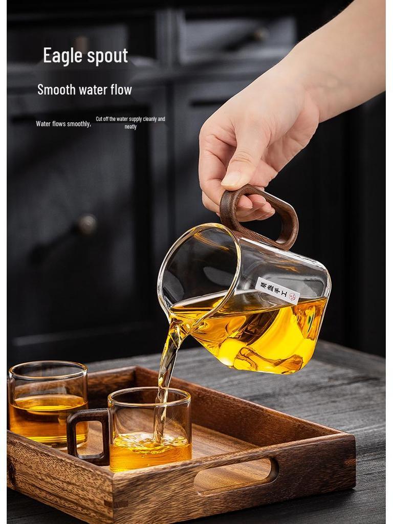 Wooden Handle Glass Gong Dao Bei: High-Temperature Resistant, Thickened Filter Tea Infuser Cup Set