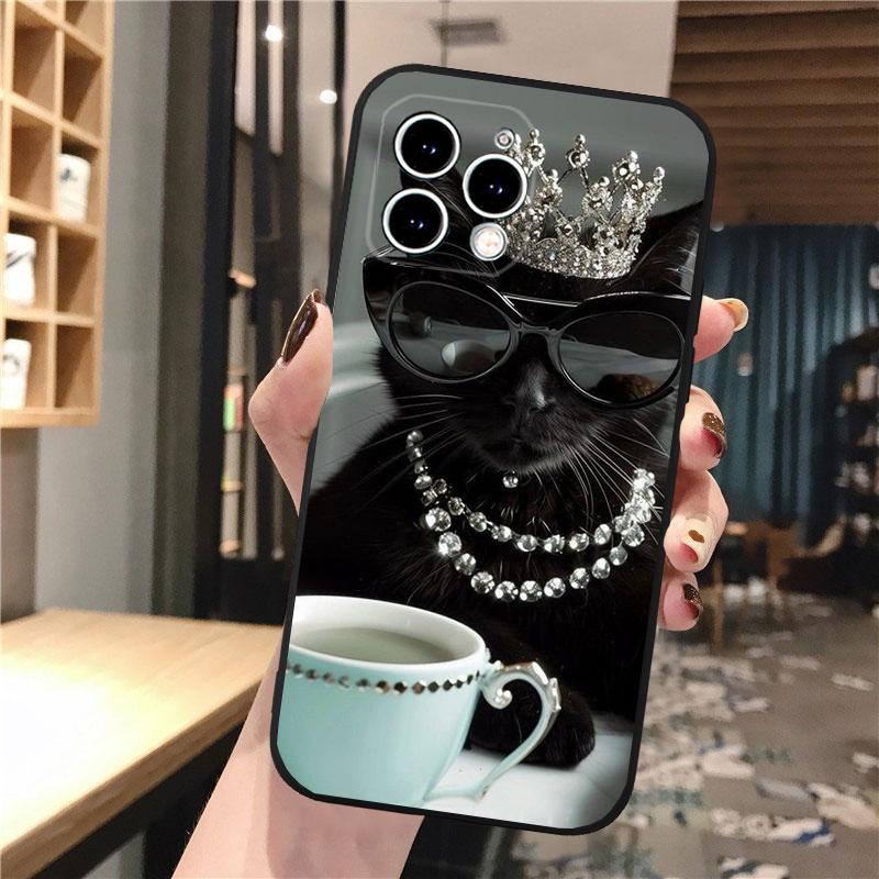 Phone Case Carcasa Funda For iPhone 17 Pro Max 17 Air 16 15 14 13 Pro Max 15 16 Pro 15Plus Drinking Wine Cat iphone 16