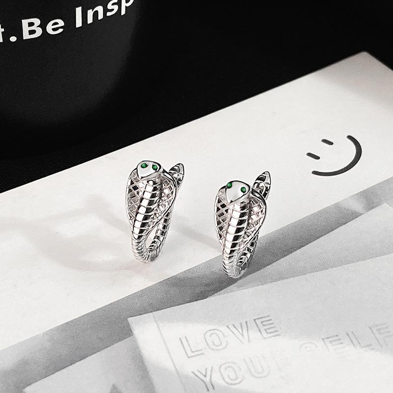 High-end Cool Style Cobra Earrings  Snake Earrings Men's and Women's Gender-neutral Earrings