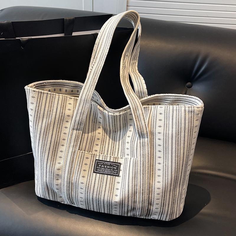 Large Capacity Cloth Bag Women's Bag Autumn and Winter New Commuting Tote Bag Ins College Students' Class One-shoulder Handbag