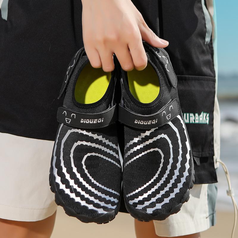 New Outdoor Creek Walking Shoes Anti-cut Beach Shoes Breathable Swimming Fishing Shoes Non-slip Amphibious Quick-drying Wading Shoes
