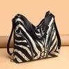 New Korean Retro Casual Shoulder Bag Fashionable Black and White Striped Large Capacity Handbag Casual Backpack