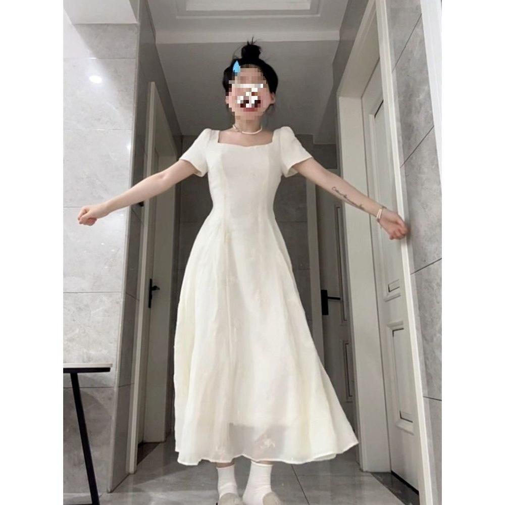 Square neck dress women's summer French high-end feeling super good-looking, beautiful, unique and beautiful waist temperament medium and long dress