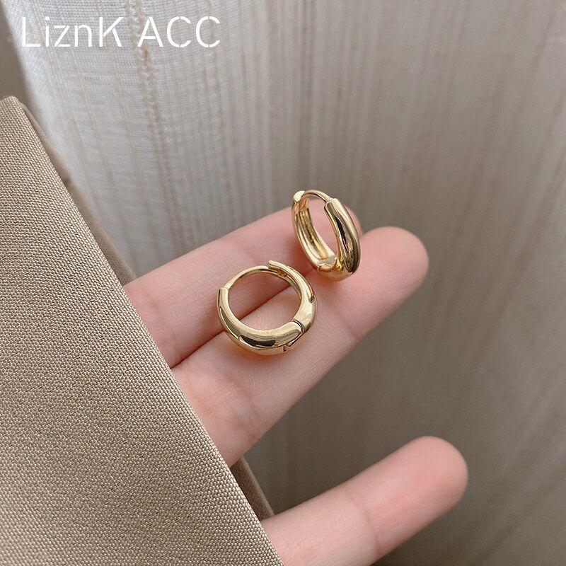 

Mild Luxury Retro Trendy Earrings Fashion Circle Personalized Ear Clips Cold Style Socialite Elegant Internet Popular Earrings Gold