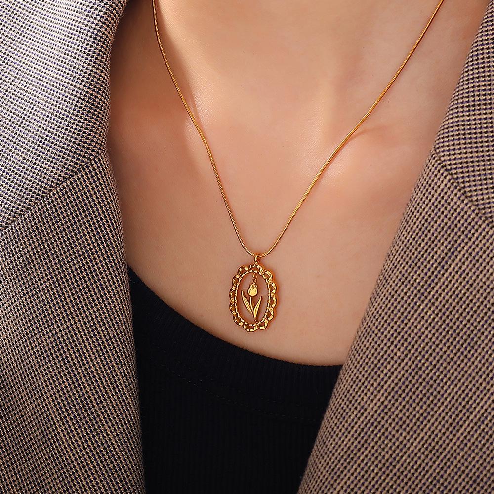 18K Vergoldete 3D Rosenanhänger Halskette - Leichter Luxus Damen Schmuck Geschenk