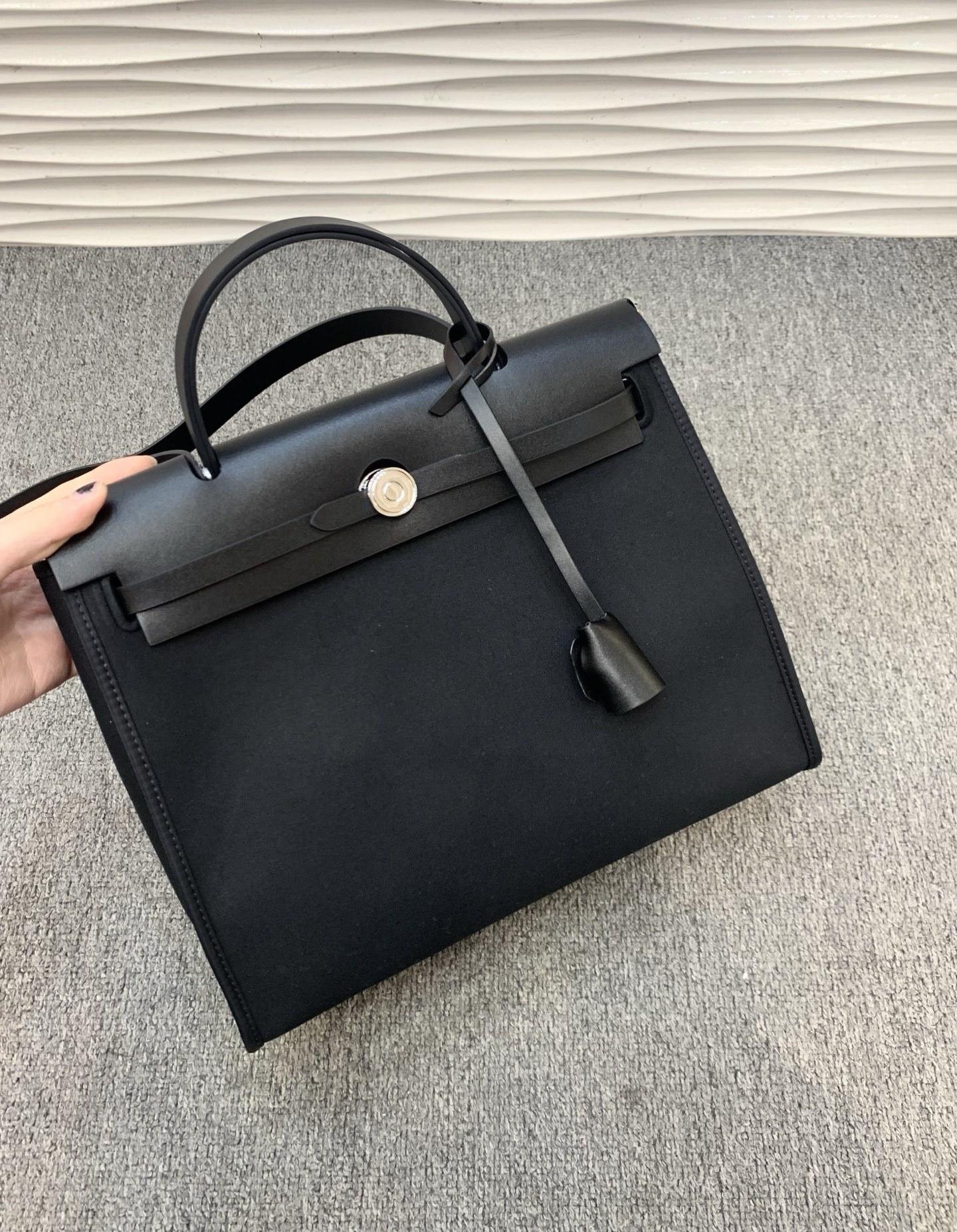 

Cross-border new calfskin with canvas herbag31 versatile practical single shoulder oblique span bag delivery default no logo Length 31cm, width 10cm, height 25cm