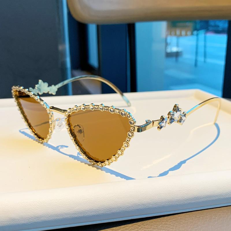 Cat Eye Sunglasses For Women With Diamond Embellishments Uv400 Sun Protection Fashion Accessory
