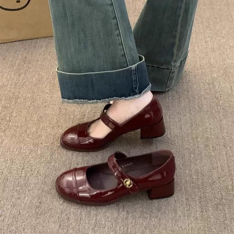 French Mary Jane small leather shoes autumn British style thick heel one-word buckle temperament single shoes
