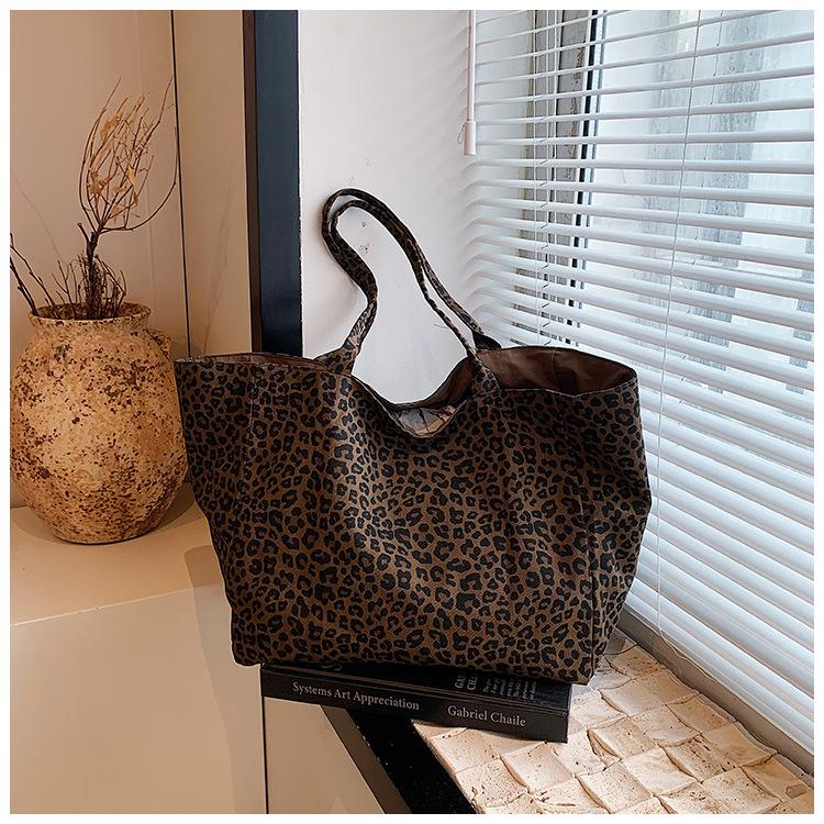 Autumn/Winter 2025 Leopard Print Canvas Tote - Large Capacity Mommy & Shopping Shoulder Bag