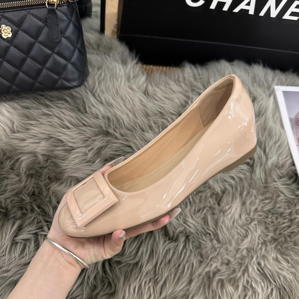 Kleine Person Höhenzunahme 5cm nackte quadratische Schnalle heller Mund einzelne Schuhe Damen 2025 Frühling neu französische runde Zehe weiche flache Schuhe