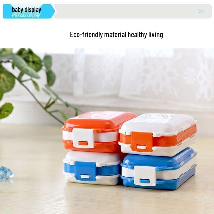 Compact 8-Compartment Travel Pill Dispenser with Single Lid